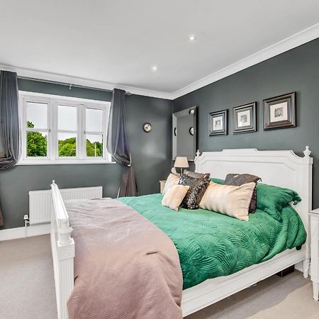 Stylish 3 Bedroom Townhouse For 5 Guests, Set In The Medieval Grid With Off Street Parking Bury St. Edmunds المظهر الخارجي الصورة